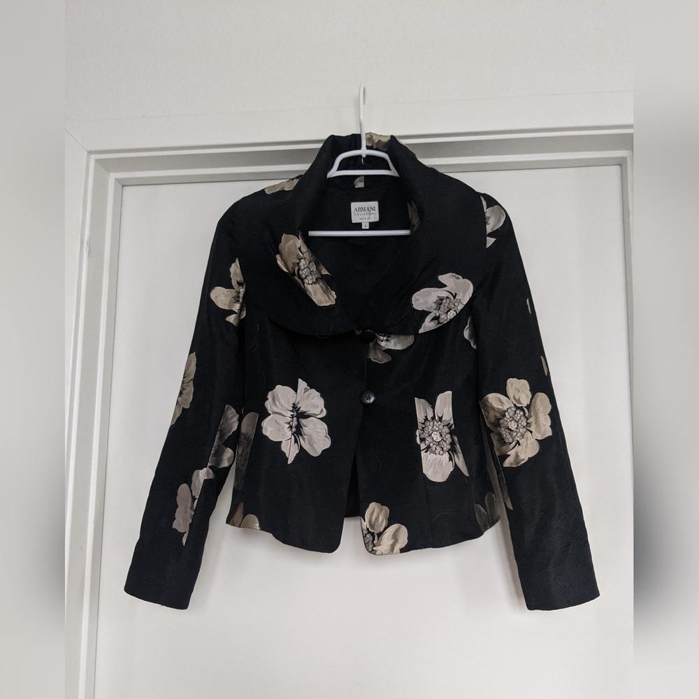 ARMANI COLLEZIONI ITALY Floral Black Jacket